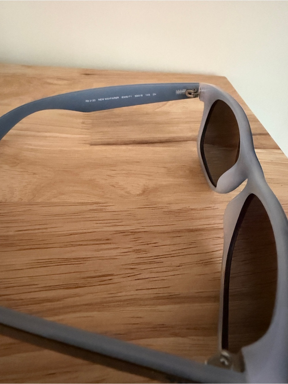 Ray-Ban New Wayfarer Sunglasses - Picture 3 of 4